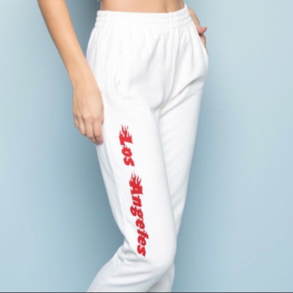 BRANDY MELVILLE SWEATPANTS